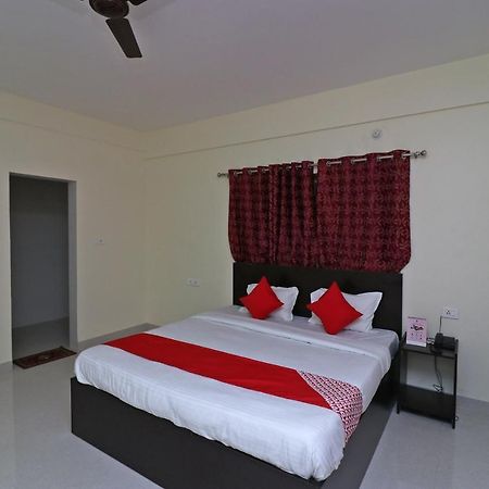 Oyo Hotel Ayush Palace Cuttack Eksteriør billede