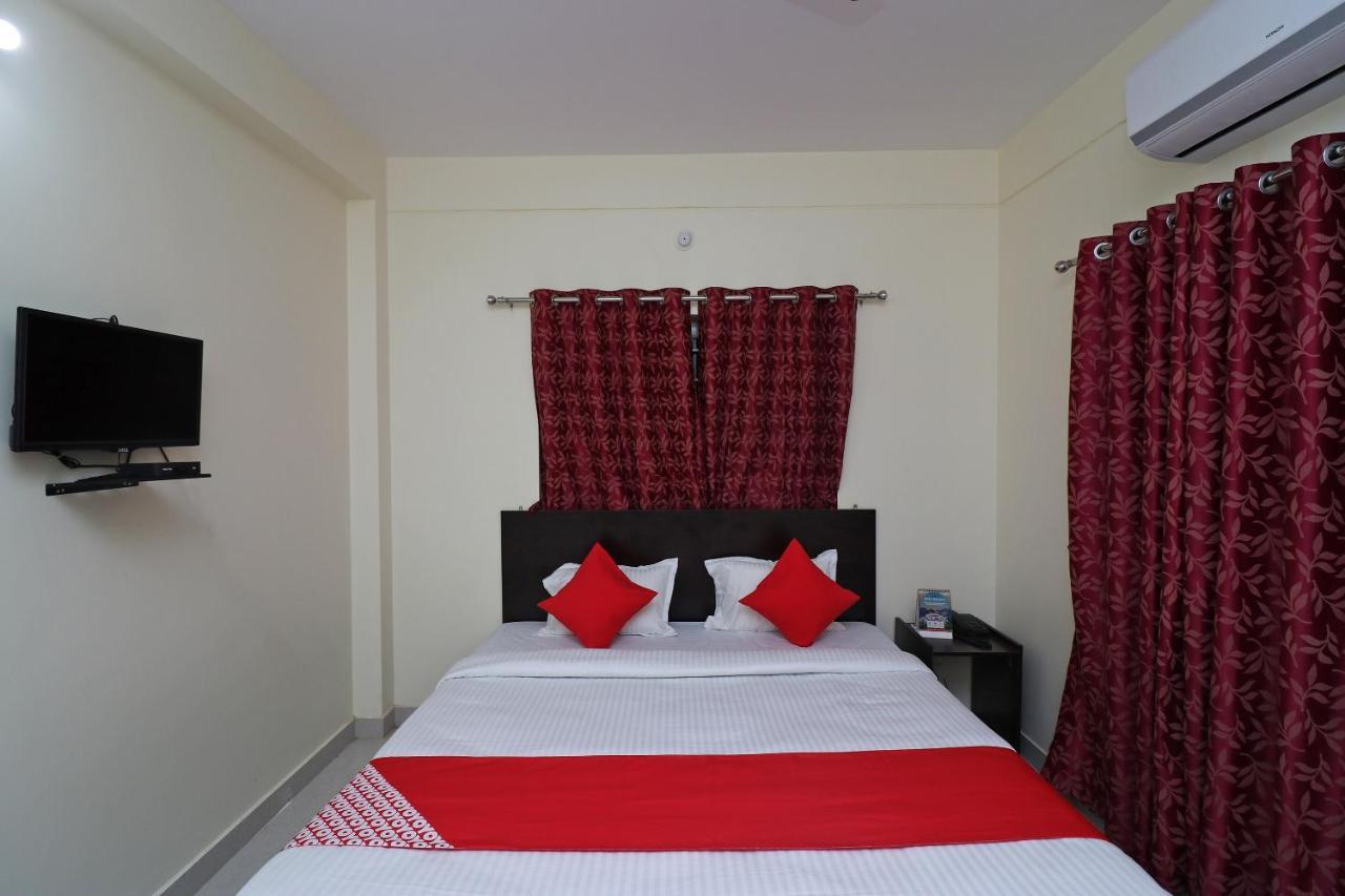 Oyo Hotel Ayush Palace Cuttack Eksteriør billede