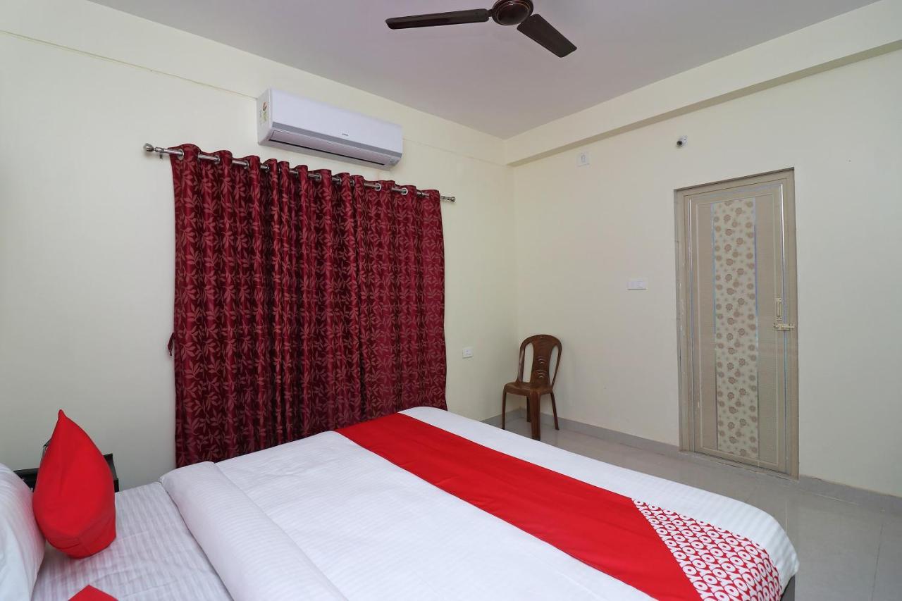Oyo Hotel Ayush Palace Cuttack Eksteriør billede