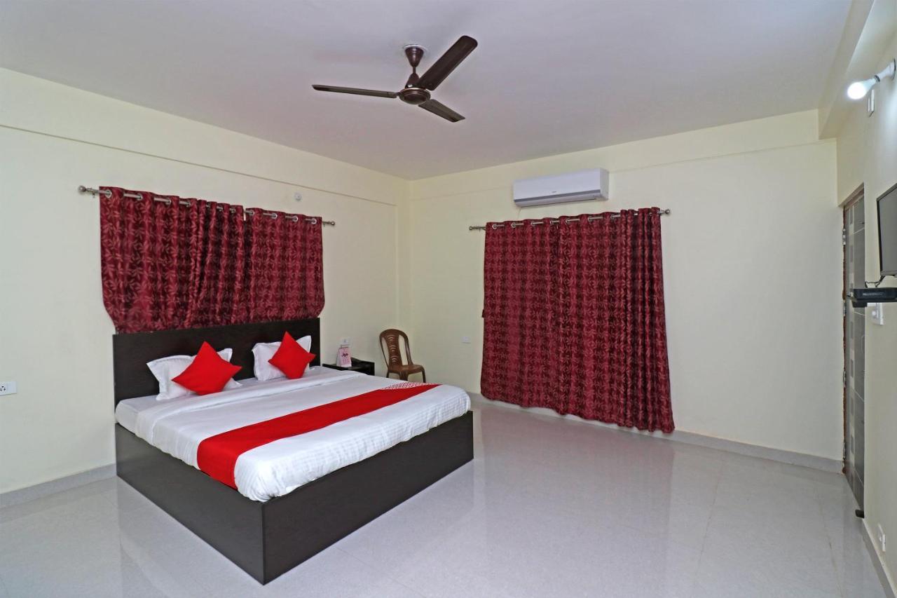 Oyo Hotel Ayush Palace Cuttack Eksteriør billede