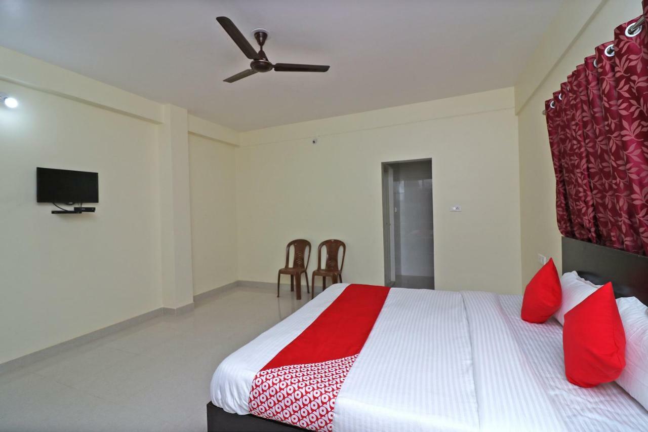 Oyo Hotel Ayush Palace Cuttack Eksteriør billede