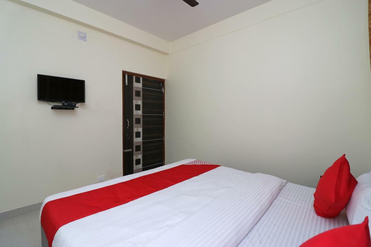 Oyo Hotel Ayush Palace Cuttack Eksteriør billede